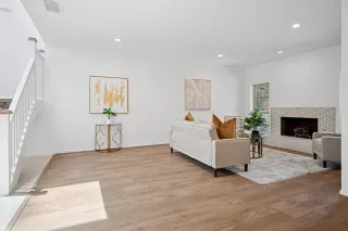 Photo #3: 21047435 Listing