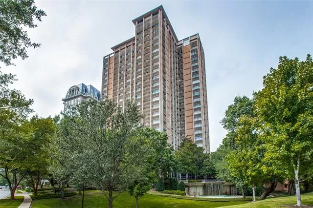 MLS: 21047629 Condo For Sale