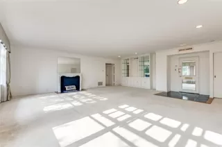 Photo #3: 21047629 Listing 
