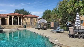 Photo #5: 21047852 Listing