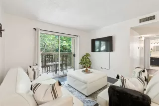 Photo #5: 21048014 Listing 