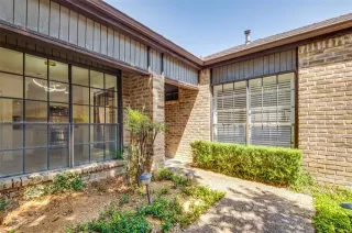 Photo #5: 21048100 Listing