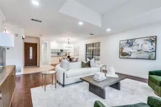 Photo #6: 21048100 Listing