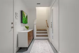 Photo #4: 21048117 Listing 