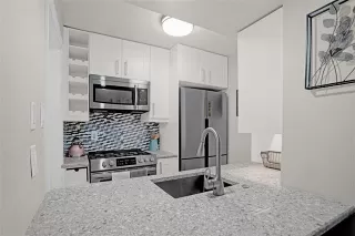 Photo #5: 21048147 Listing