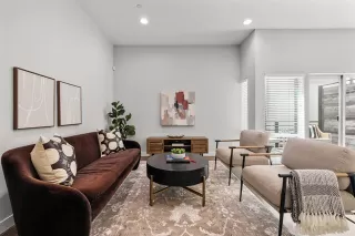 Photo #2: 21048182 Listing 