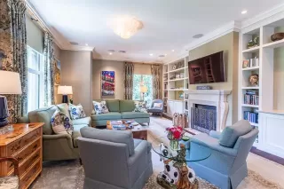 Photo #4: 21048356 Listing