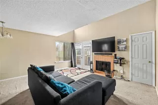 Photo #4: 21048540 Listing