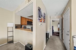 Photo #6: 21048540 Listing