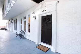 Photo #2: 21048606 Listing