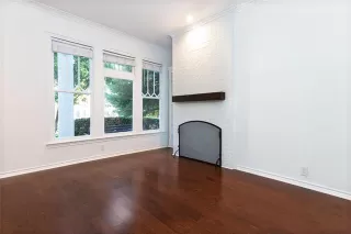 Photo #5: 21048606 Listing