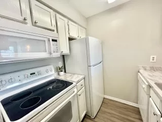 Photo #6: 21048810 Listing 