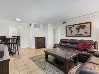 More Details about MLS # 21049082 : 4317 HARTFORD STREET #102