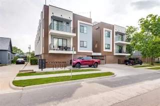 Photo #3: 21049496 Listing