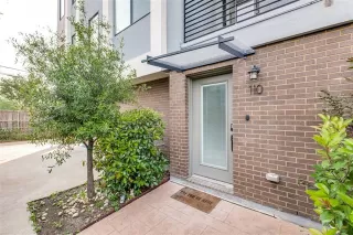 Photo #4: 21049496 Listing