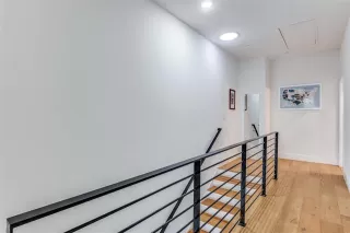 Photo #6: 21049496 Listing