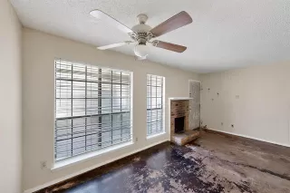 Photo #6: 21049555 Listing