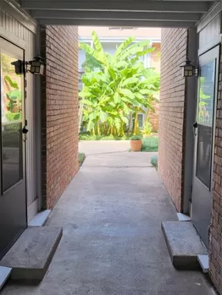 Photo #3: 21049579 Listing 