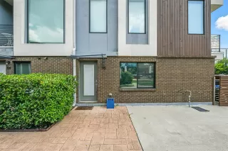 Photo #4: 21049613 Listing