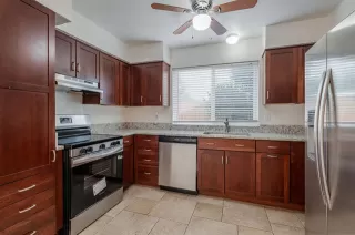 Photo #6: 21049986 Listing