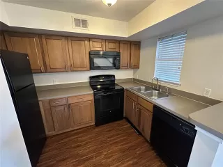 Photo #6: 21050187 Listing 