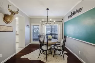 Photo #5: 21050228 Listing