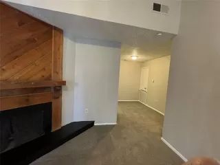 Photo #5: 21051097 Listing