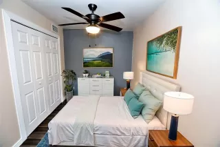 Photo #5: 21051257 Listing