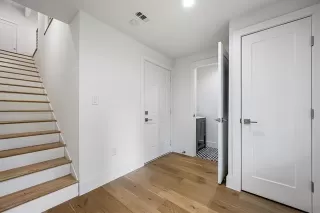 Photo #4: 21051445 Listing 