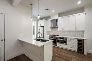 Photo #6: 21051445 Listing 