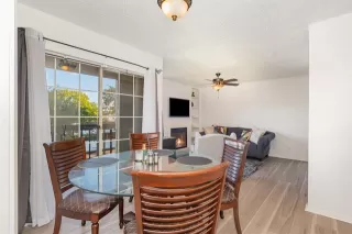 Photo #3: 21051500 Listing