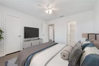 Photo #6: 21051607 Listing