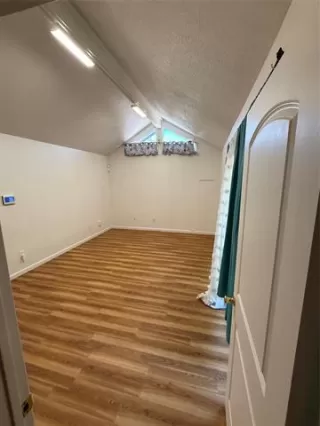 Photo #6: 21051817 Listing