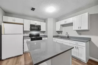 Photo #5: 21052120 Listing 