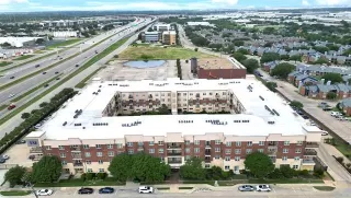 Photo #2: 21052337 Listing