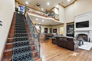 Photo #3: 21052922 Listing