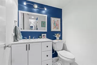 Photo #4: 21052965 Listing