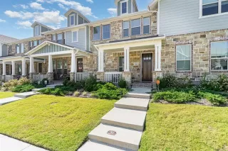 Photo #2: 21053008 Listing