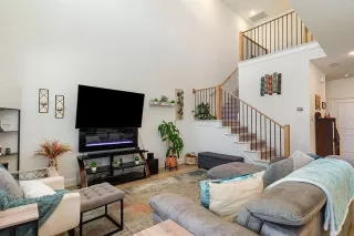 Photo #5: 21053008 Listing