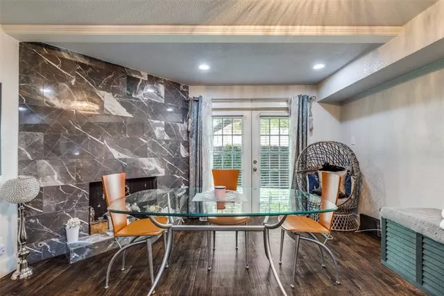 MLS: 21053161 Condo For Sale