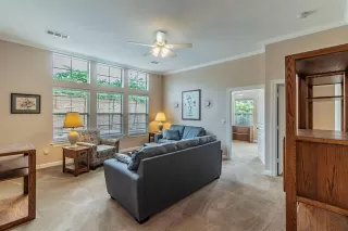 Photo #2: 21053264 Listing