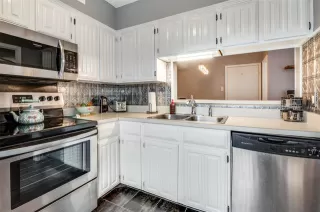 Photo #6: 21053501 Listing