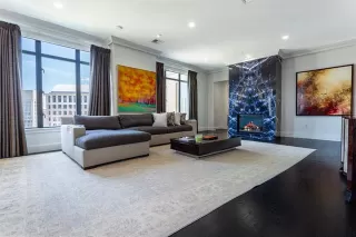 Photo #5: 21053558 Listing