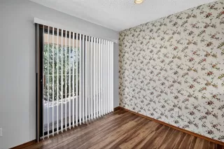 Photo #5: 21053899 Listing