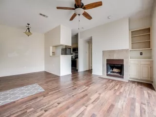 Photo #5: 21054061 Listing