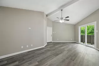 Photo #6: 21054256 Listing