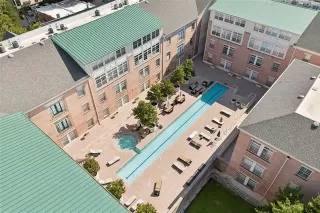 Photo #4: 21054302 Listing