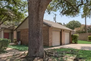 Photo #2: 21054552 Listing