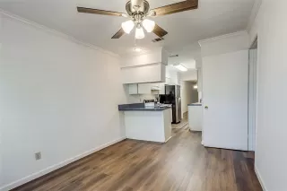 Photo #6: 21054654 Listing