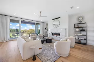 Photo #5: 21054829 Listing